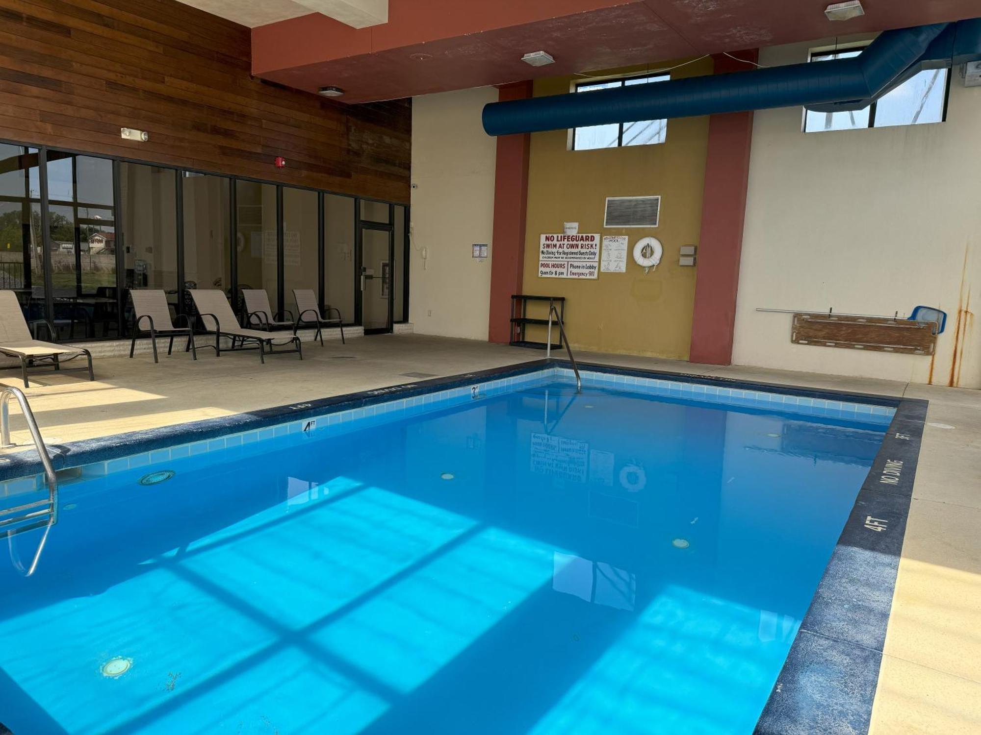 Sycamore Suites Elyria Ngoại thất bức ảnh